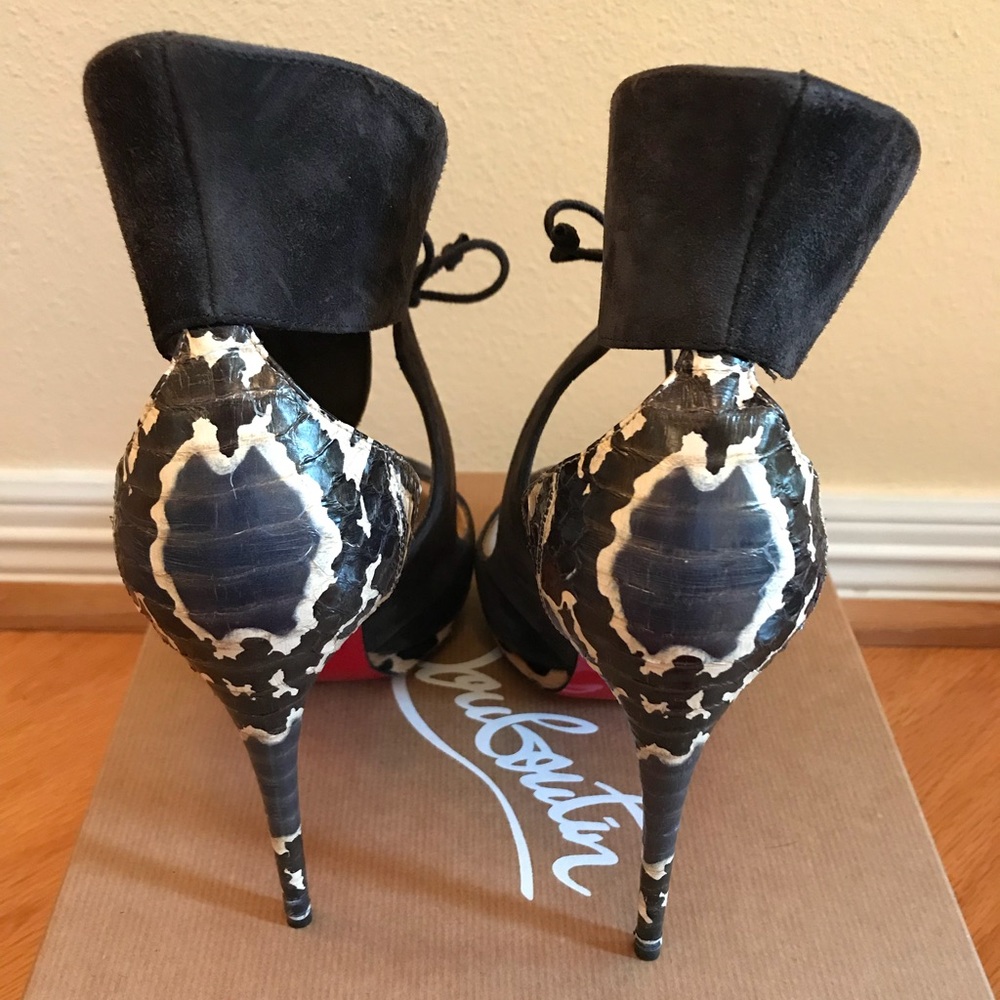 Christian Louboutin ⭐️💎💄 - Picture 3 of 6